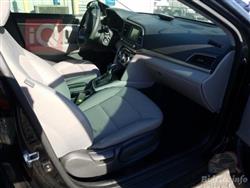 هیۆندای ئەلەنترا